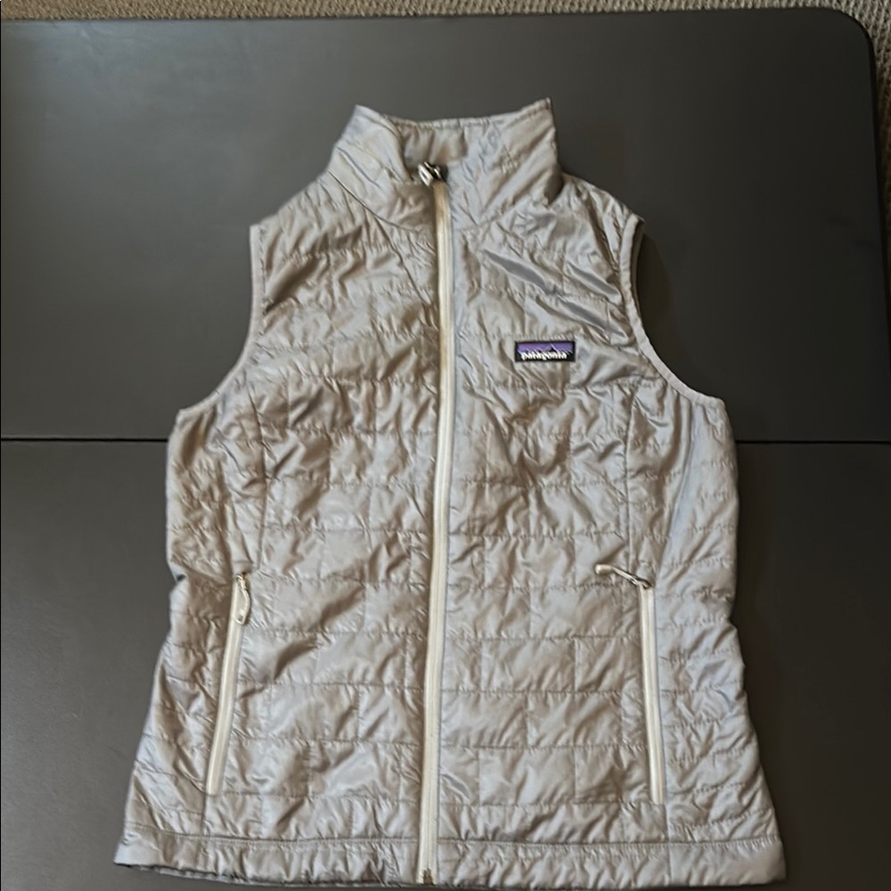 Patagonia Light Gray Quilted Vest
